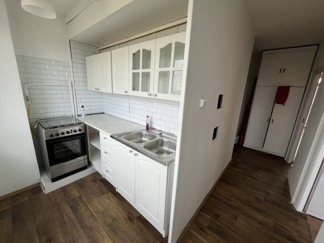 Kiadó panellakás, albérlet, Dunaújvárosban 140 E Ft / hó