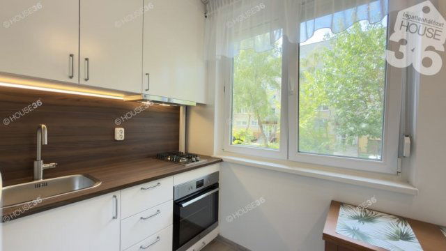 Eladó panellakás, Kecskeméten 41.9 M Ft, 1 szobás