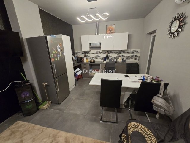 Eladó családi ház, Szegeden 29 M Ft, 2 szobás