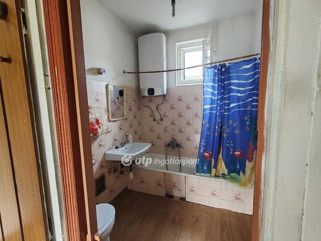 Eladó családi ház, Dunaharasztin 79.9 M Ft, 3 szobás