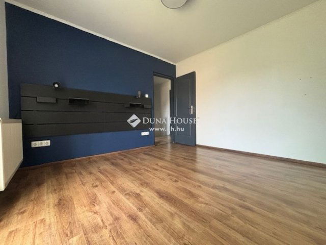 Eladó téglalakás, Üllőn 89.5 M Ft, 2+2 szobás