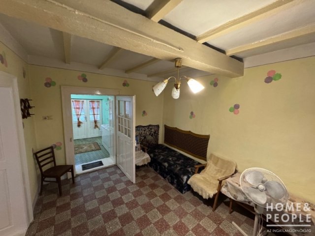 Eladó családi ház, Kisteleken 19.8 M Ft, 3 szobás