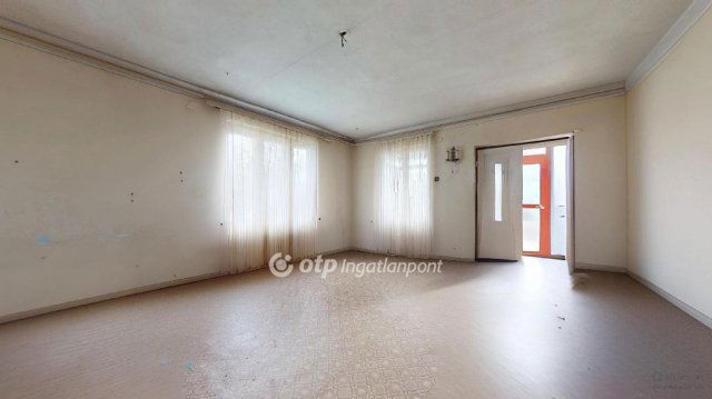 Eladó családi ház, Gesztelyben 24.9 M Ft, 3 szobás