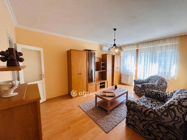 Kiadó téglalakás, albérlet, Kecskeméten 175 E Ft / hó