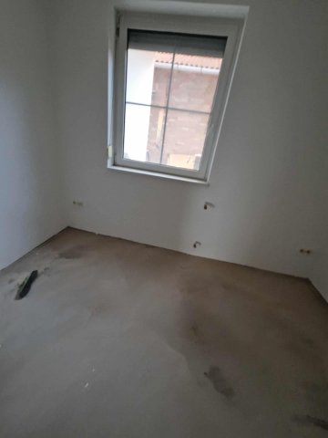 Eladó téglalakás, Pécsett 87.9 M Ft, 5 szobás