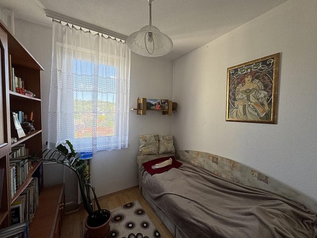 Eladó panellakás, Budapesten, III. kerületben 66.9 M Ft