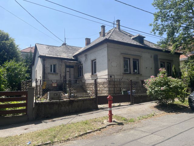 Kiadó iroda, Miskolcon, Budai József utcában 300 E Ft / hó