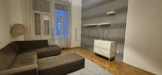 Eladó téglalakás, Budapesten, V. kerületben 109.9 M Ft