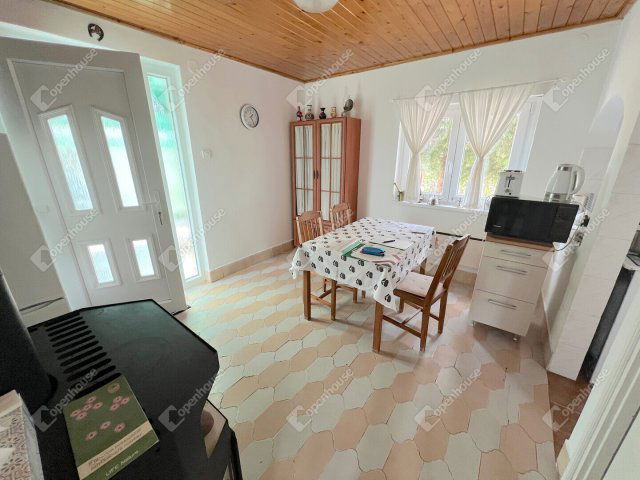 Eladó nyaraló, Monoron 28.9 M Ft, 2 szobás / költözzbe.hu