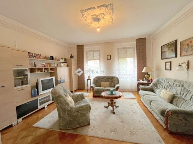 Eladó családi ház, Nyíregyházán 89 M Ft, 4 szobás