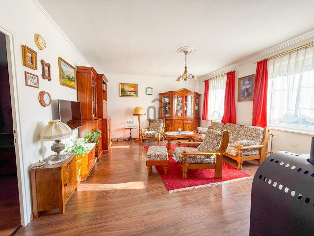 Eladó családi ház, Sopronban 119 M Ft, 5 szobás