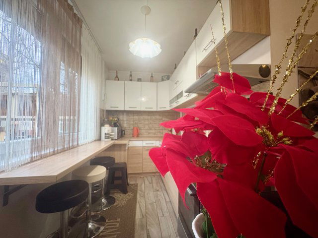 Eladó panellakás, Kecskeméten 51 M Ft, 2+1 szobás