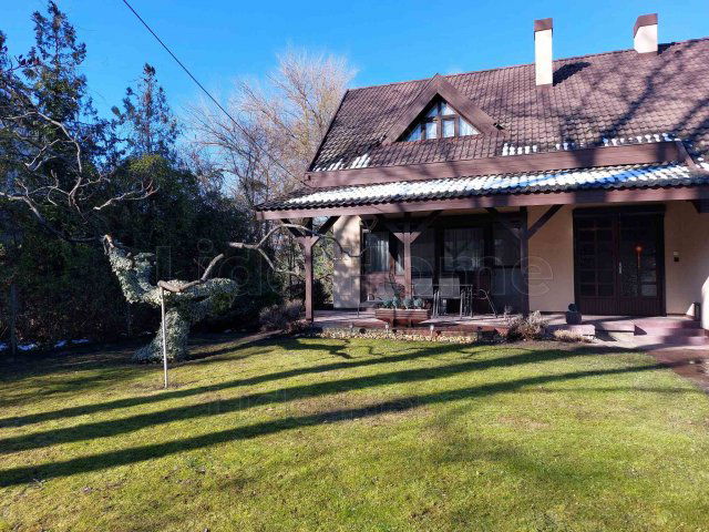 Eladó családi ház, Siófokon 190 M Ft, 6 szobás