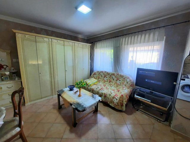 Eladó családi ház, Budapesten, XV. kerületben 60 M Ft