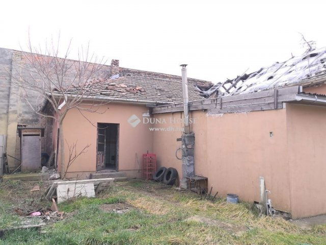 Eladó családi ház, Budapesten, XVIII. kerületben 47.9 M Ft