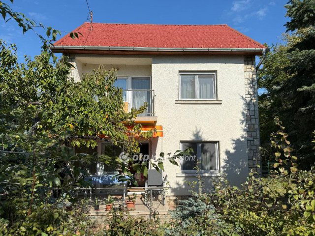 Eladó családi ház, Siófokon 147 M Ft, 5 szobás