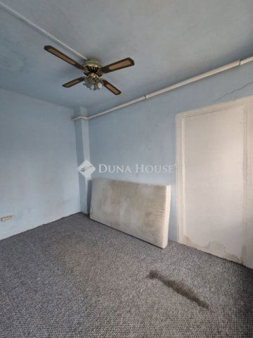 Eladó ipari ingatlan, Budapesten, XIII. kerületben 448 M Ft