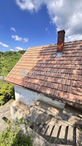 Eladó családi ház, Pécsett 19.9 M Ft, 1 szobás