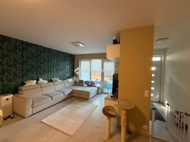 Eladó téglalakás, Érden 119.5 M Ft, 3 szobás