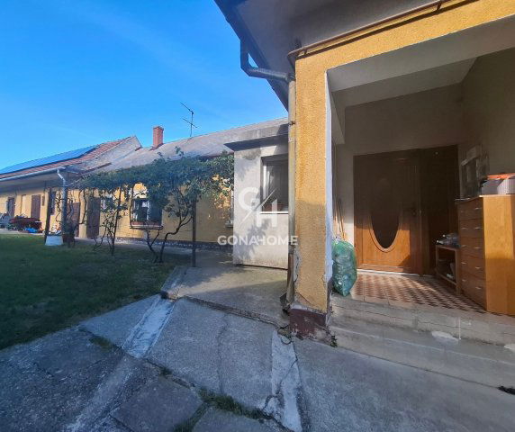 Eladó családi ház, Várpalotán 89.99 M Ft, 3 szobás