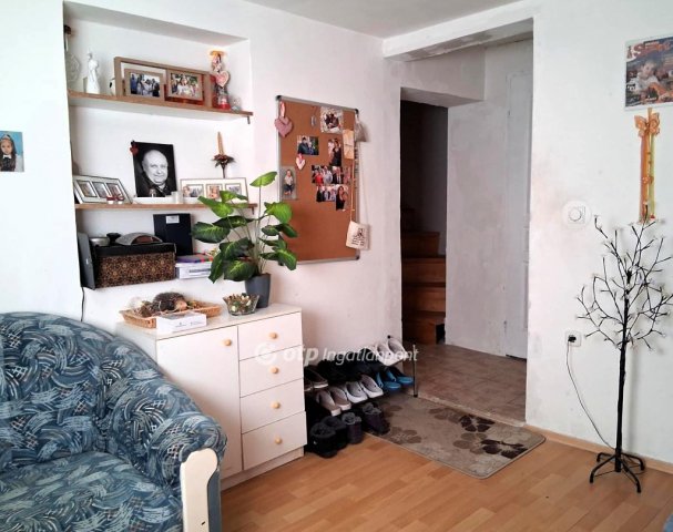 Eladó családi ház, Székesfehérvárott 69 M Ft, 3+2 szobás