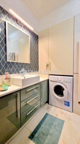 Kiadó téglalakás, albérlet, Pécsett 240 E Ft / hó, 3 szobás