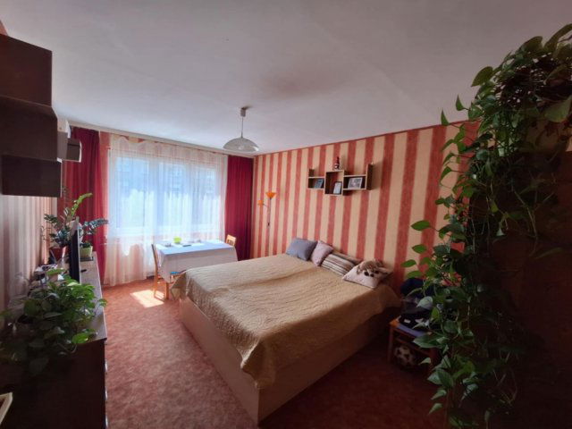 Eladó panellakás, Dunaújvárosban 24.3 M Ft, 1+1 szobás