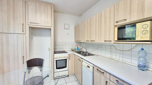 Kiadó panellakás, albérlet, Debrecenben 210 E Ft / hó, 2 szobás