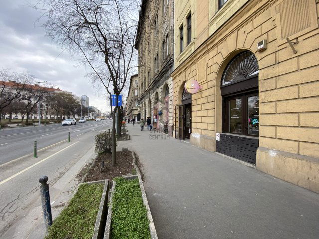 Eladó ipari ingatlan, Budapesten, IX. kerületben 99.99 M Ft