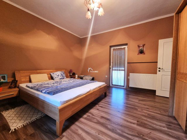 Eladó családi ház, Mosonmagyaróváron 111.72 M Ft, 4 szobás