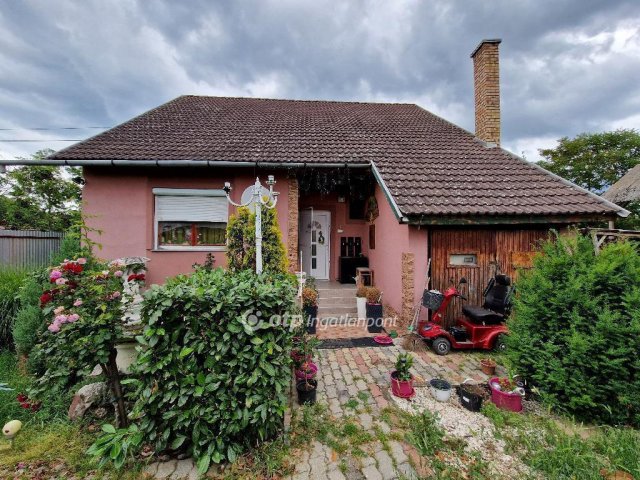 Eladó családi ház, Hajdúszoboszlón 55 M Ft, 3 szobás
