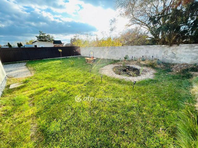 Eladó családi ház, Hajdúsámsonon 150 M Ft, 4 szobás