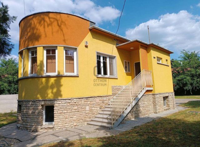 Eladó családi ház, Budapesten, X. kerületben 265 M Ft, 7 szobás