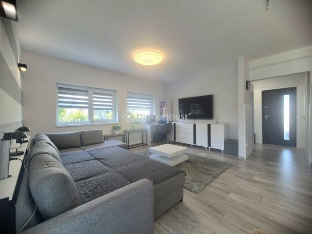 Eladó ikerház, Budapesten, XVIII. kerületben 162.5 M Ft, 4 szobás