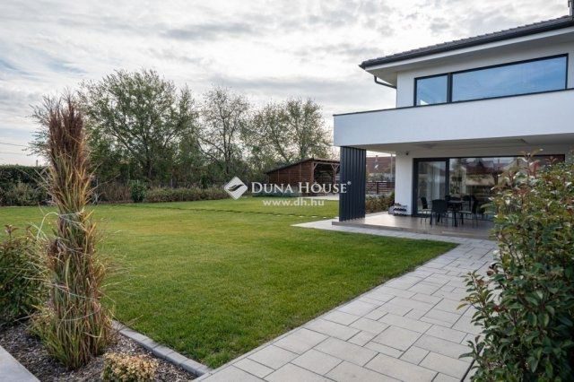 Eladó családi ház, Nagykőrösön 550 M Ft, 5 szobás