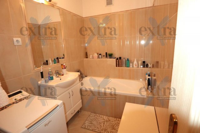 Eladó téglalakás, Szegeden 86 M Ft, 3+1 szobás