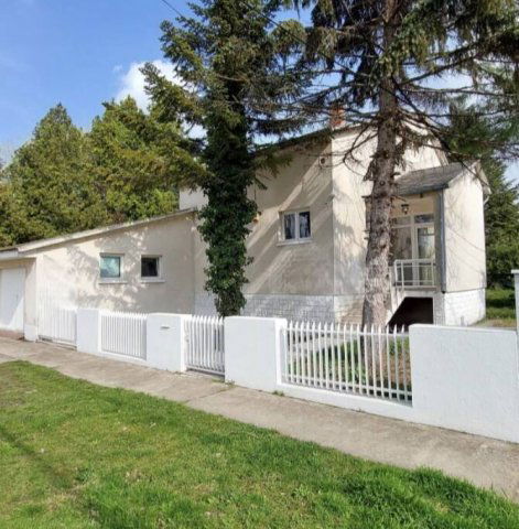 Eladó családi ház, Szigetszentmiklóson 79.9 M Ft, 4 szobás