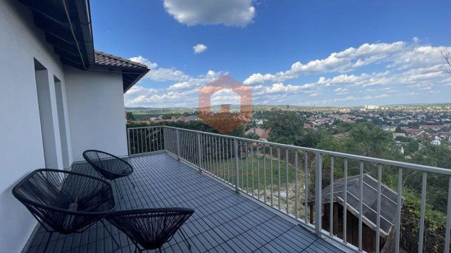 Eladó családi ház, Pécsett, Felsőhavi dűlőn 225 M Ft