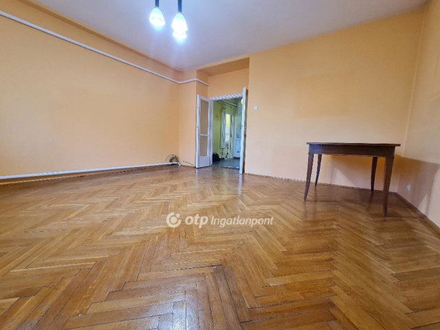 Eladó téglalakás, Debrecenben 74 M Ft, 2+1 szobás