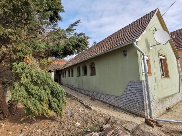 Eladó családi ház, Mánfán 14.99 M Ft, 3 szobás