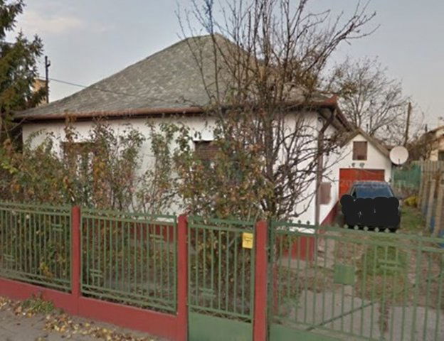 Eladó családi ház, Debrecenben 35 M Ft, 2 szobás