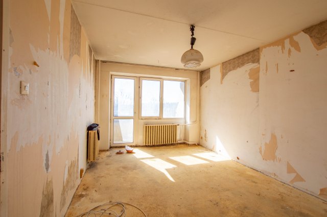 Eladó panellakás, Szombathelyen, Kodály Zoltán utcában 24.5 M Ft