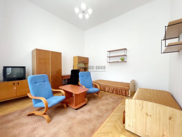 Kiadó téglalakás, albérlet, Debrecenben 230 E Ft / hó, 3 szobás