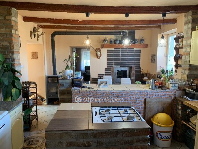 Eladó mezogazdasagi ingatlan, Fegyverneken 14.9 M Ft, 2+1 szobás