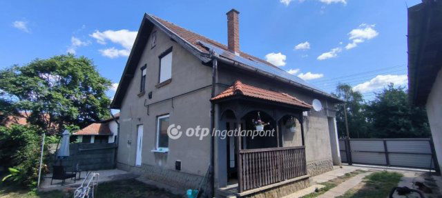Eladó családi ház, Csanádapácán 27.5 M Ft, 2 szobás