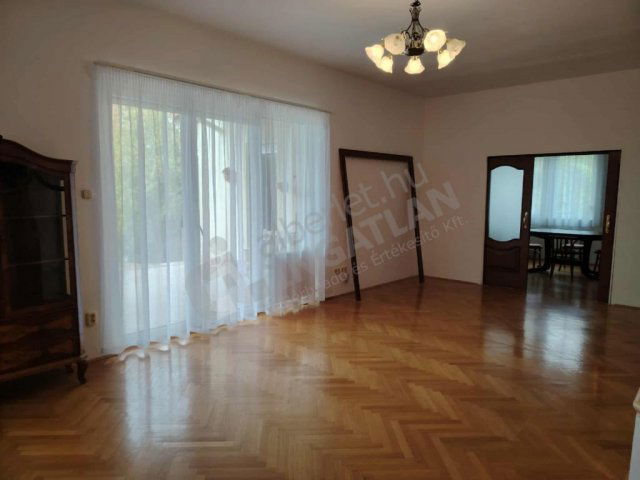 Kiadó családi ház, albérlet, Remeteszőlősön, Banka utcában