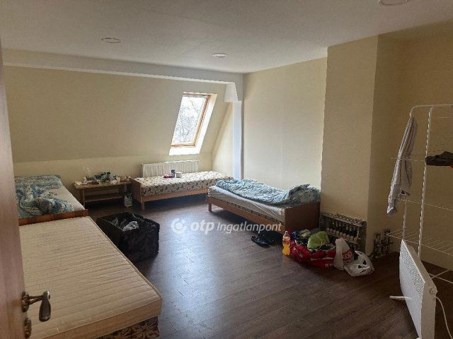 Eladó családi ház, Siófokon 135 M Ft, 5 szobás