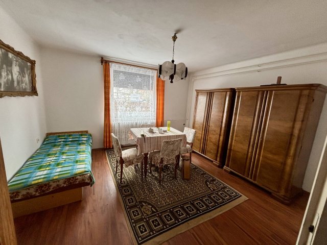 Eladó családi ház, Edelényben 38.5 M Ft, 6 szobás