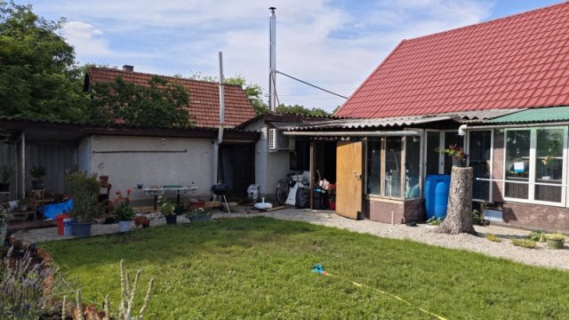Eladó családi ház, Pilisen 22 M Ft, 3 szobás