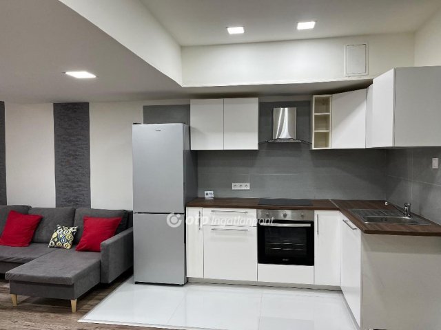 Eladó téglalakás, Budapesten, V. kerületben 99.5 M Ft